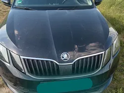 Schwarz Gebraucht 2017 Skoda Octavia Ambition Kombi | 13.000 € (Teuer)