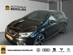 Midnight schwarz metallic Gebraucht 2024 Seat Ibiza FR Limousine | 20.950 € (Superpreis)