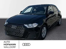 Mythosschwarz metallic Gebraucht 2025 Audi A1 Sportback Kleinwagen | 26.330 € (Superpreis)