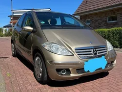 Gold Gebraucht 2005 Mercedes A180 Kleinwagen | 4.400 € (Teuer)