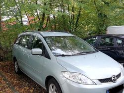 Grün Gebraucht 2006 Mazda 5 Van / Kleinbus | 1.800 €