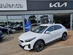 (hw2) deluxe white m Gebraucht 2023 Kia XCeed Platinum SUV | 33.990 €