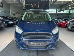Blau Gebraucht 2015 Ford Tourneo Courier Trend Van / Kleinbus | 12.949 € (Fairer Preis)