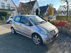 Grau Gebraucht 2006 Mercedes A150 Van / Kleinbus | 2.000 € (Guter Preis)