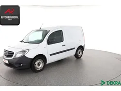 Weiss Gebraucht 2020 Mercedes Citan 108 Van | 10.880 € (Fairer Preis)