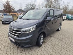 Grau Gebraucht 2024 Renault Trafic Evolution Van / Kleinbus | 31.490 € (Fairer Preis)
