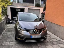 Grau Gebraucht 2019 Renault Espace LIMITED Van / Kleinbus | 18.200 € (Superpreis)