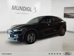 Iridiumschwarz metallic Gebraucht 2022 Ford Mustang Mach-E SUV | 35.890 € (Teuer)