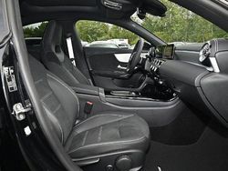 Schwarz / kosmosschwarz Gebraucht 2025 Mercedes CLA200 AMG line Coupé | 41.990 € (Teuer)