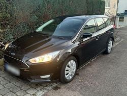 Schwarz Gebraucht 2016 Ford Focus Business Edition Kombi | 9.000 € (Fairer Preis)