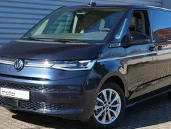 Blau Gebraucht 2024 VW Multivan Style Van / Kleinbus | 64.930 € (Teuer)