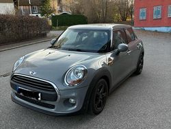 Grau Gebraucht 2018 Mini ONE Kleinwagen | 12.200 € (Fairer Preis)