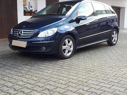 Blau Gebraucht 2006 Mercedes B170 Van / Kleinbus | 6.400 €