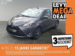 Grau Gebraucht 2018 Toyota Yaris Hybrid Team Limousine | 15.990 € (Fairer Preis)