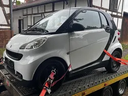 Weiß Gebraucht 2008 Smart ForTwo Coupé Coupé | 1.299 €