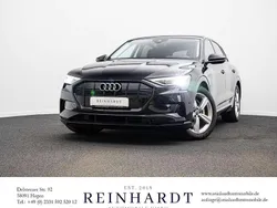 Mythosschwarz metallic Gebraucht 2023 Audi e-tron Advanced Plus SUV | 33.235 € (Superpreis)