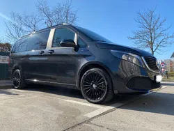Grau Gebraucht 2022 Mercedes EQV300 Van / Kleinbus | 38.500 € (Superpreis)
