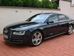 Blau Gebraucht 2015 Audi A8 Limousine | 31.600 €