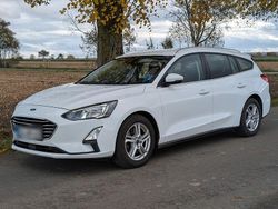 Weiß Gebraucht 2020 Ford Focus Cool & Connect Kombi | 9.999 € (Fairer Preis)