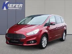 Rot Gebraucht 2016 Ford S-MAX Titanium Van / Kleinbus | 12.990 € (Guter Preis)