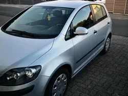 Silber Gebraucht 2005 VW Golf Plus Cross Van / Kleinbus | 2.290 € (Teuer)