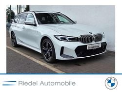 Alpinweiß uni Gebraucht 2024 BMW 330e M Sport Kombi | 45.880 € (Etwas zu teuer)