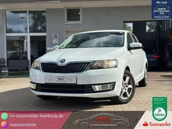 Weiß Gebraucht 2016 Skoda Rapid Joy Kombi | 9.900 € (Fairer Preis)