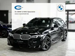 Saphirschwarz Gebraucht 2024 BMW 330 M Sport Kombi | 43.999 € (Guter Preis)
