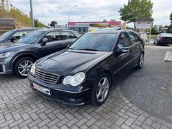 Schwarz Gebraucht 2005 Mercedes C200 AMG Limousine | 8.999 €