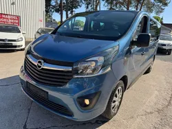 Blau Gebraucht 2019 Opel Vivaro Van | 22.222 €