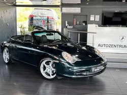 Tannengrün metal. Gebraucht 2002 Porsche 911 Carrera 4 Cabriolet Cabrio | 35.900 € (Guter Preis)