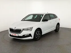 Weiß Gebraucht 2021 Skoda Scala Ambition Kleinwagen | 19.950 € (Etwas zu teuer)