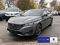 Grau Neu 2025 Peugeot 308 Allure Kombi | 36.780 € (Teuer)