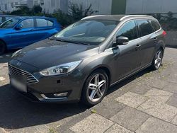 Grau Gebraucht 2018 Ford Focus Titanium Kombi | 7.700 € (Guter Preis)