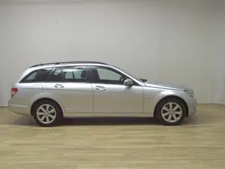 Iridiumsilber metallic Gebraucht 2009 Mercedes C180 Classic Kombi | 8.990 € (Fairer Preis)