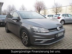 Grau Gebraucht 2019 VW Golf VII Join Kombi | 15.770 € (Etwas zu teuer)