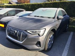 Grau Gebraucht 2020 Audi e-tron Sportback Business SUV | 29.400 € (Fairer Preis)