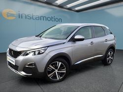 Grau Gebraucht 2020 Peugeot 3008 Van / Kleinbus | 20.699 € (Guter Preis)