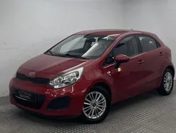 Rot Gebraucht 2012 Kia Rio Spirit Limousine | 6.700 € (Fairer Preis)