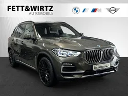 Manhattan metallic Gebraucht 2020 BMW X5 Comfort Edition SUV | 53.900 € (Superpreis)