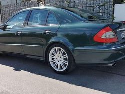 Grün Gebraucht 2006 Mercedes E500 Avantgarde Limousine | 19.500 €