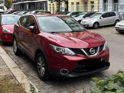 Rot Gebraucht 2017 Nissan Qashqai SUV | 12.900 € (Fairer Preis)