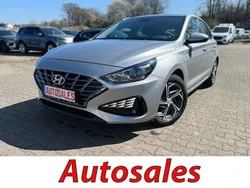 Silber Gebraucht 2021 Hyundai i30 Limousine | 10.593 € (Guter Preis)