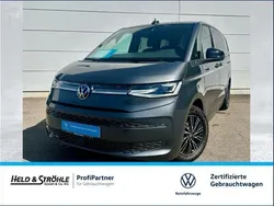 Grau Gebraucht 2024 VW Multivan Style Van / Kleinbus | 59.990 € (Etwas zu teuer)