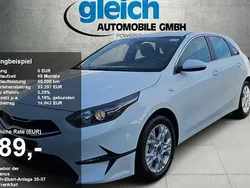 Weiß Neu 2024 Kia Ceed Vision Limousine | 22.390 € (Guter Preis)