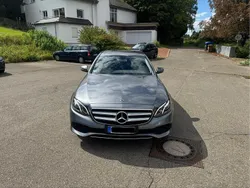Grau Gebraucht 2018 Mercedes E200 Limousine | 25.450 € (Fairer Preis)
