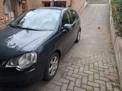 Blau Gebraucht 2006 VW Polo Trendline Limousine | 2.350 € (Teuer)