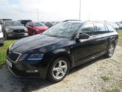 Schwarz Gebraucht 2017 Skoda Octavia Drive Kombi | 15.990 € (Fairer Preis)