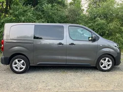 Grau Gebraucht 2019 Toyota Proace Comfort Van | 19.900 € (Etwas zu teuer)