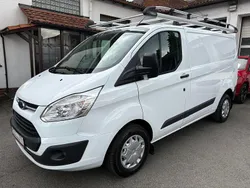 Weiß Gebraucht 2018 Ford Transit Custom Van / Kleinbus | 17.990 €